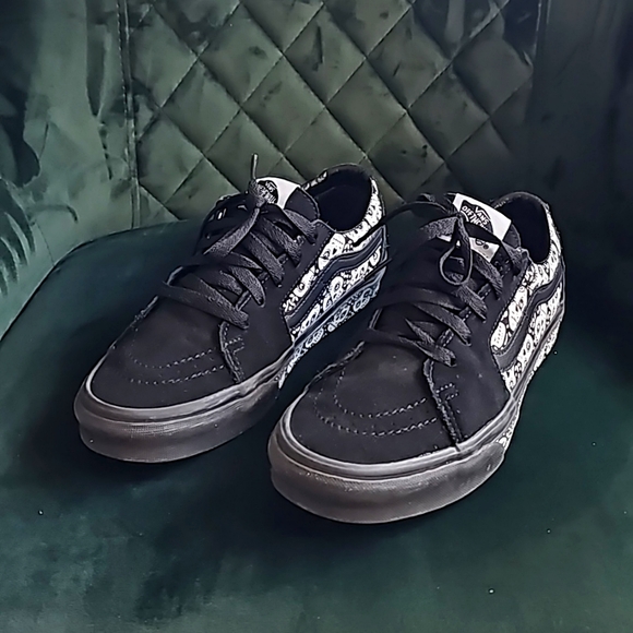 Vans Dia De Los Muertos Sk8 shoes. Rare find!!! - Picture 5 of 7